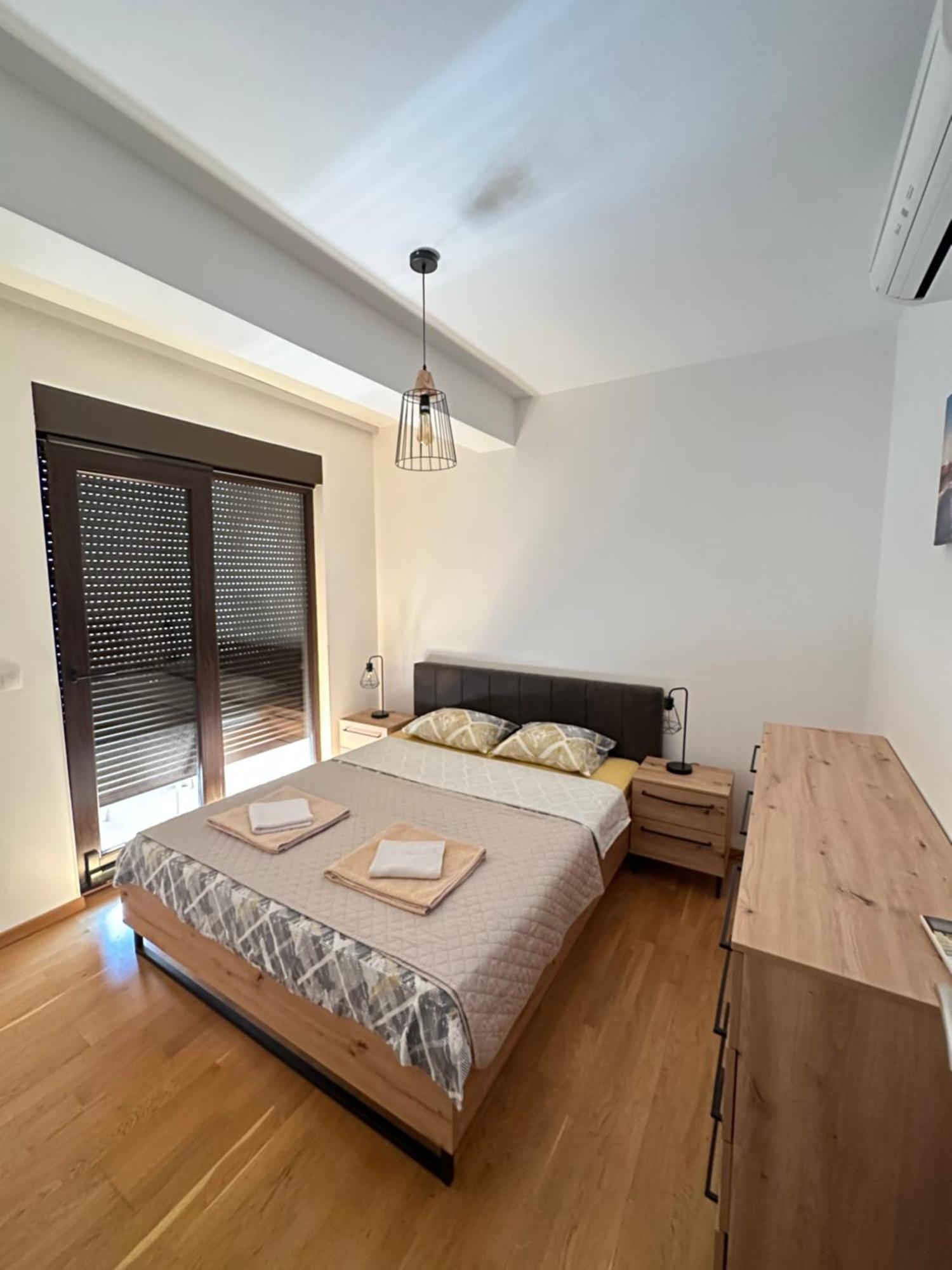 Apartmani Jedro Rafailovici Exterior photo